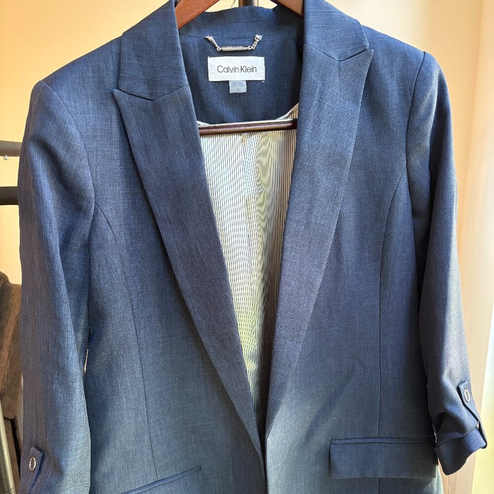 Calvin Klein Women's 3/4 Blazer – Size 12